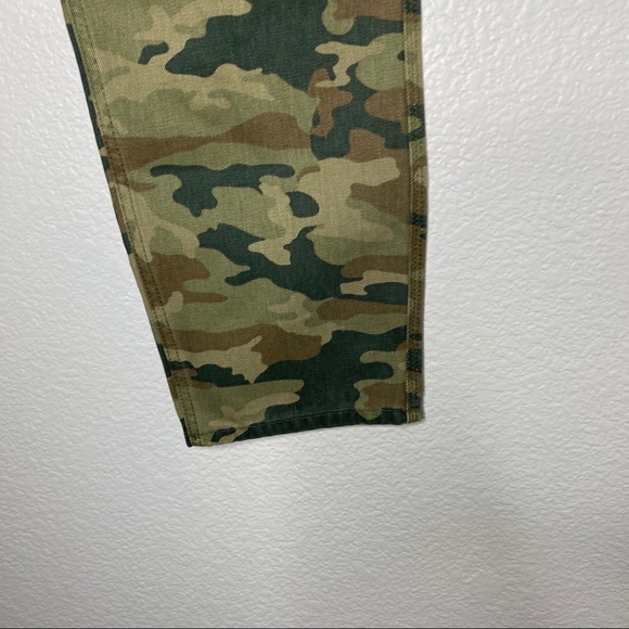 Free People- NWT High Rise Remy Camo Crop Pants - Picture 6 of 10